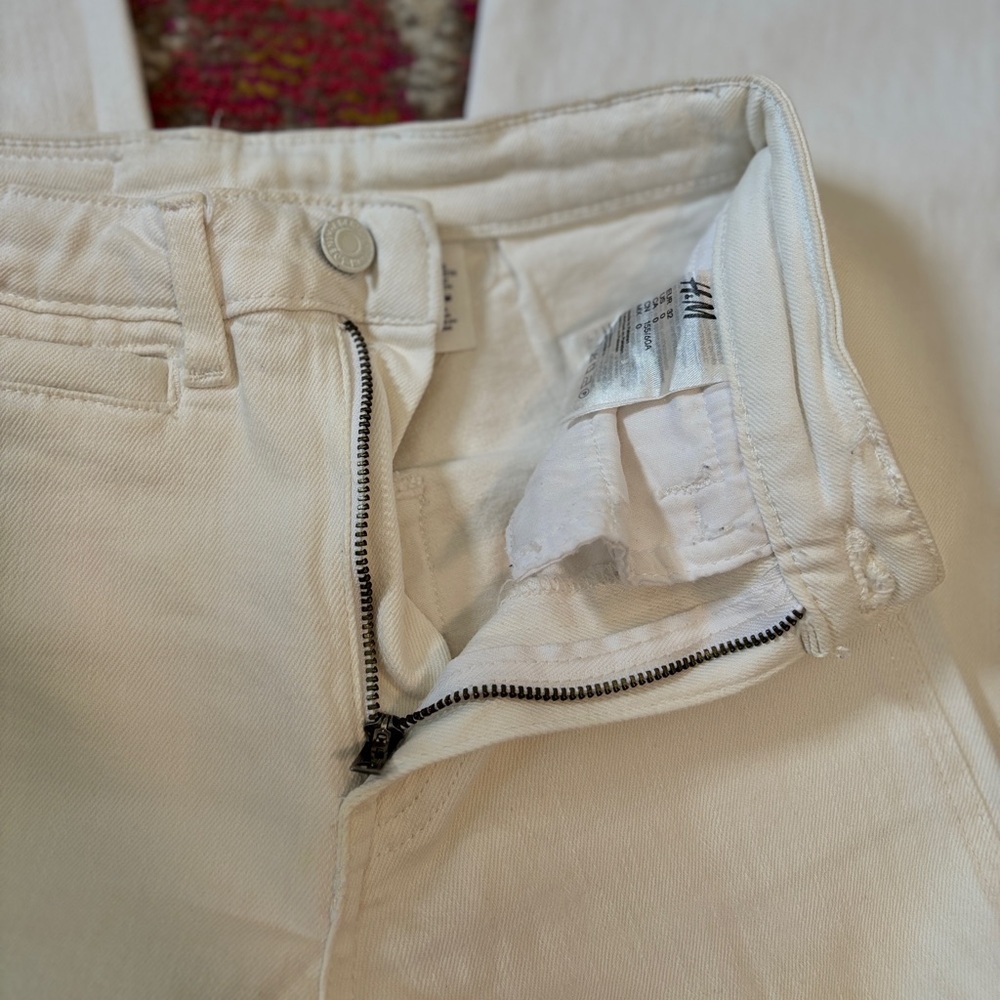 H&M • White wide-leg cropped culotte jeans - Picture 10 of 15